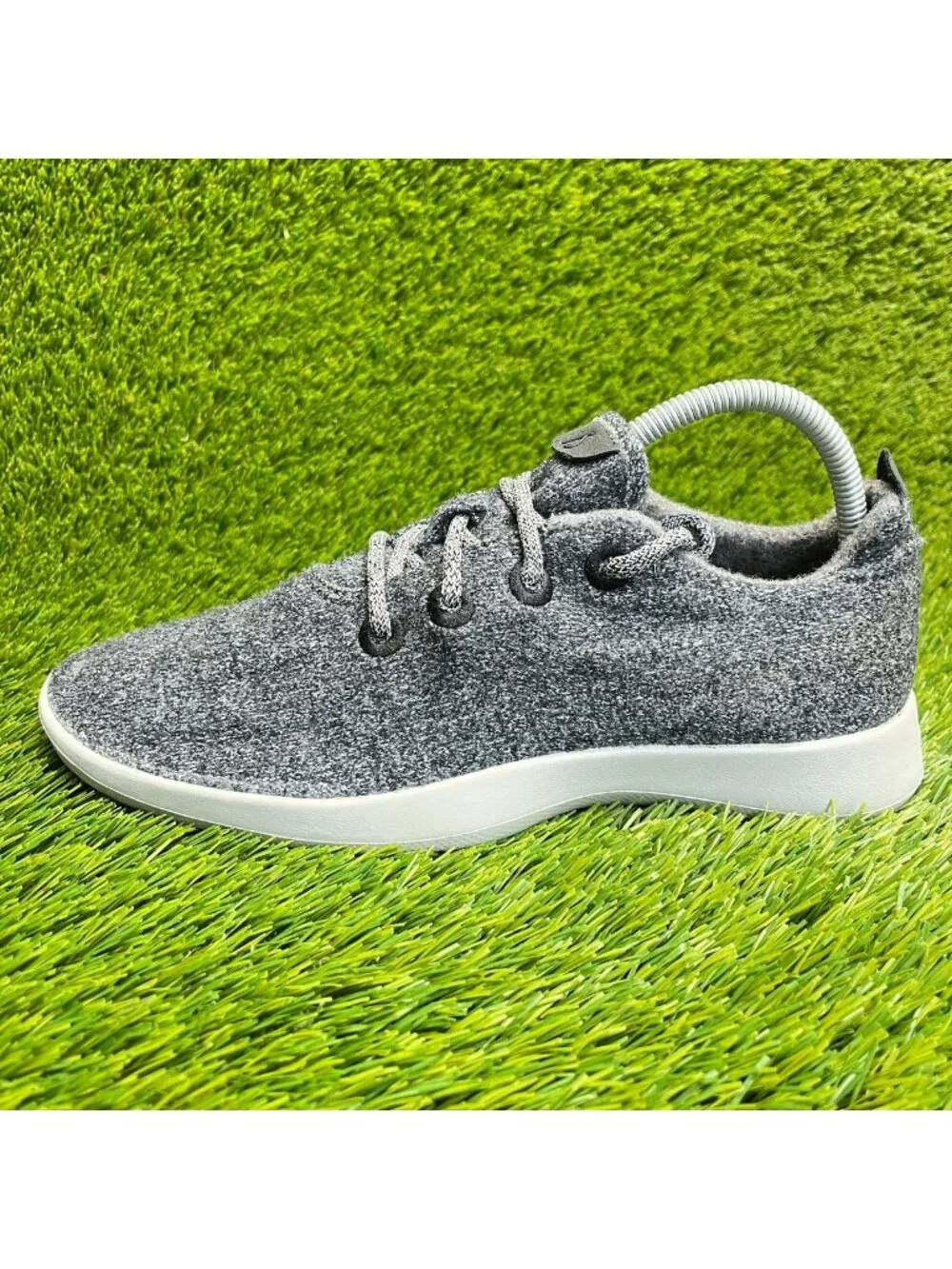 Allbirds Wool Runners Mens Size 9 Gray White Athletic Walking Shoes Sneakers